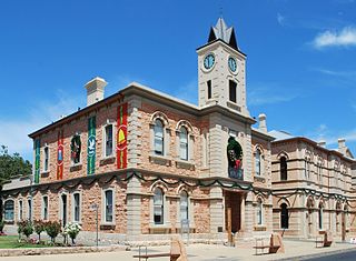 Mount
            Gambier Town Hall