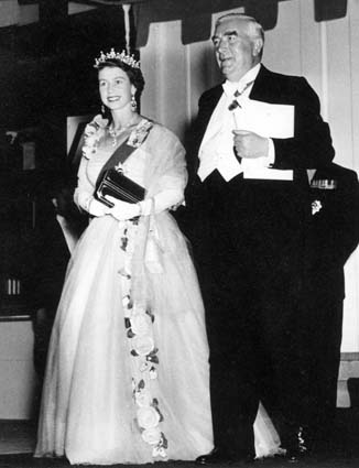 Queen Elizabeth and Robt Menzies 1954